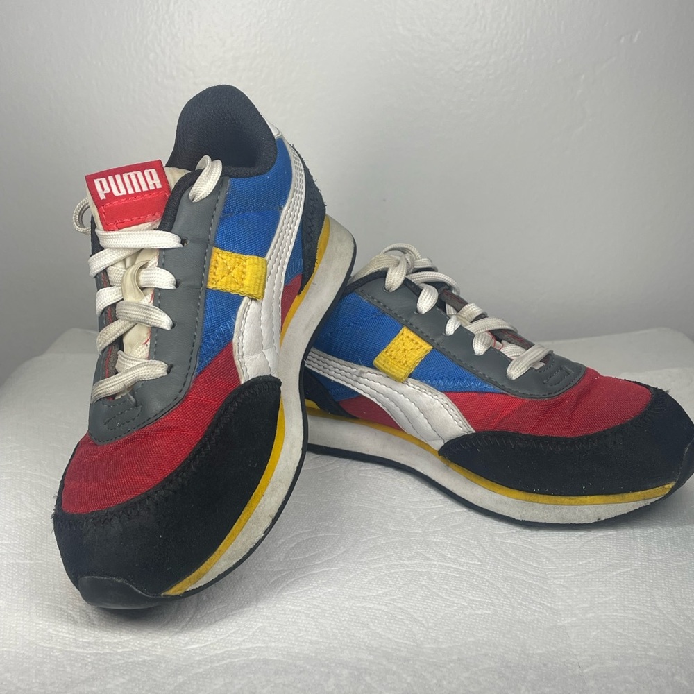 Puma style rider play on. Kid size 13 C